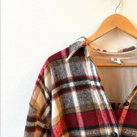 Red plaid shacket - Picture 4 of 4